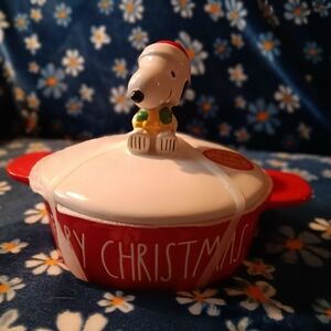 Rae Dunn Dish with lid "Merry Christmas"
